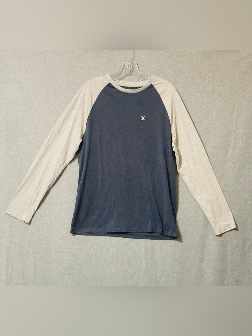 Hurley Men's  Navy & Light Gray Raglan 3/4 Sleeve Shirt Sz M
